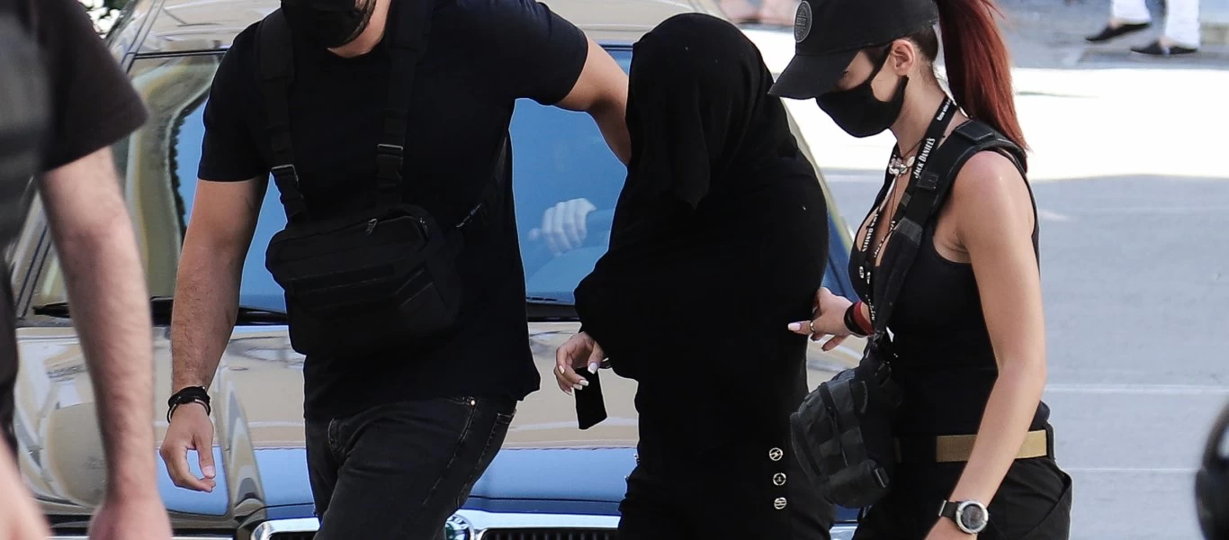 Επίθεση με βιτριόλι: Τέσσερις πιθανούς συνεργούς έρευνα η Αστυνομία